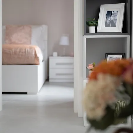 Via Ponte Alle Mosse, 19 - Charming - A Chic, Newly Renovated Near Tram Leopolda, A Few Min From Downtown * Florencia